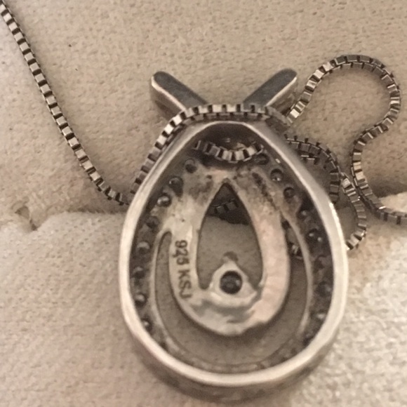 Kays embraces hearts sterling silver/diamond - Picture 4 of 4